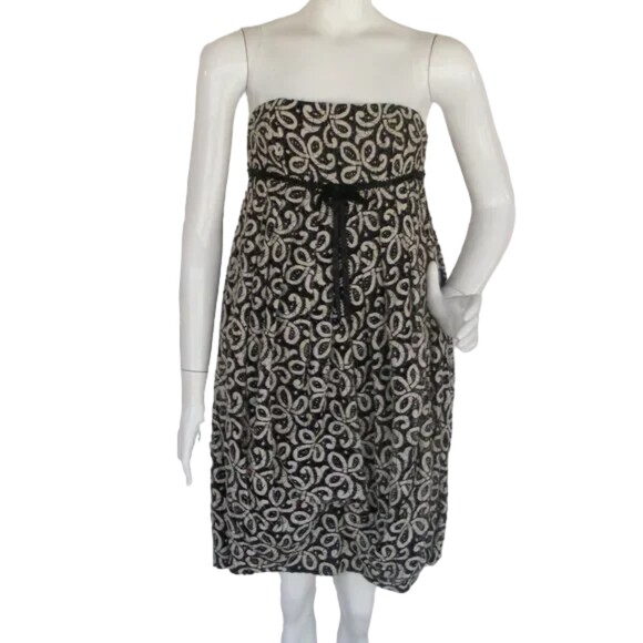 ANNA SUI Dress, 2, Strapless, Eyelet lace, Back zipper. Cream/Black - Picture 1 of 11